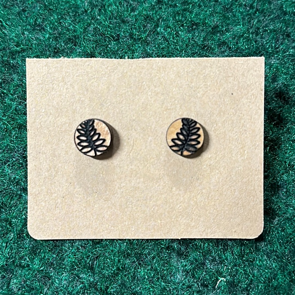 Simple boho wooden stud
